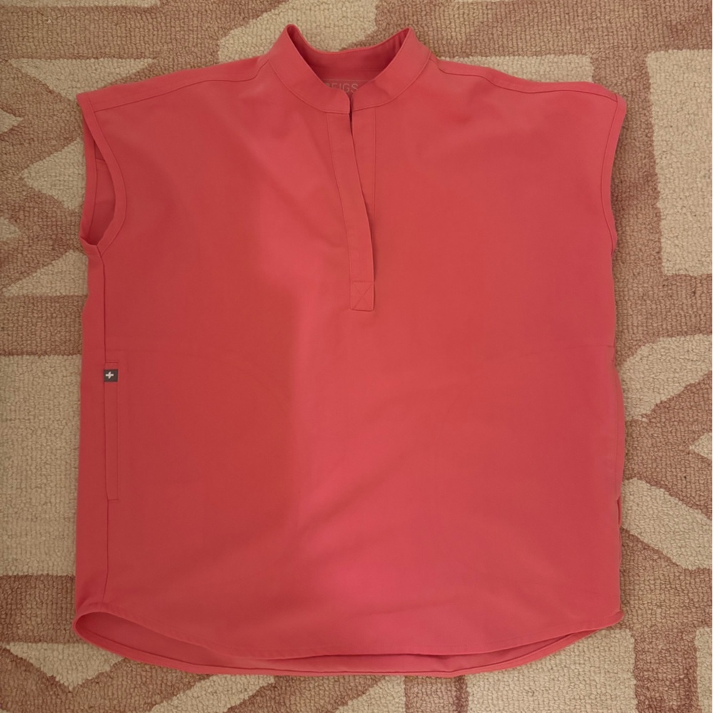 Figs Neon Pink